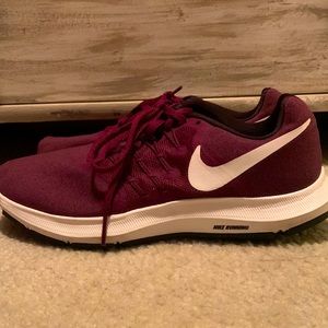 Maroon Nike “Run Swift”